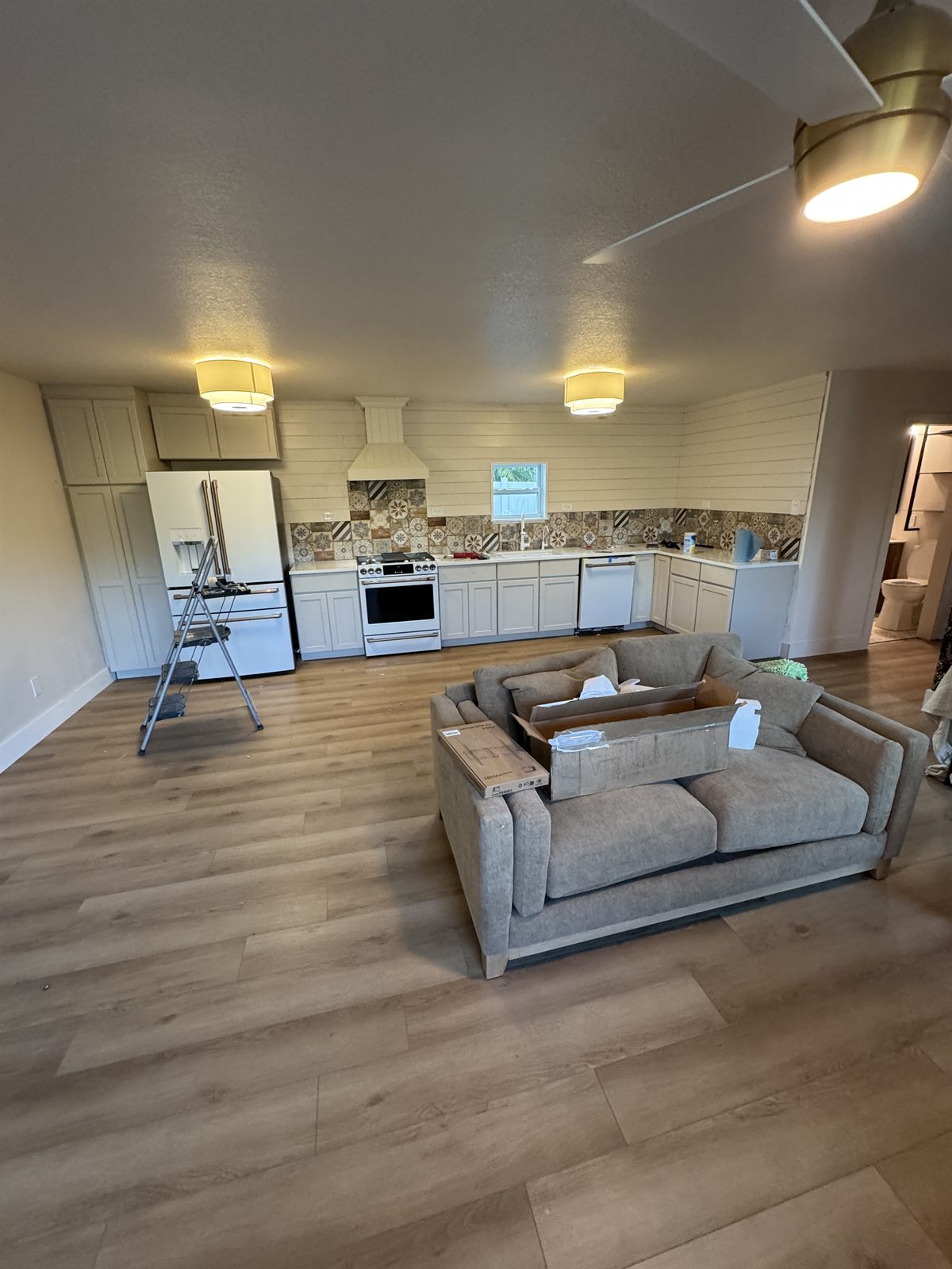 Kitchen after remodel by 3DCON LLC in the Tampa Bay area